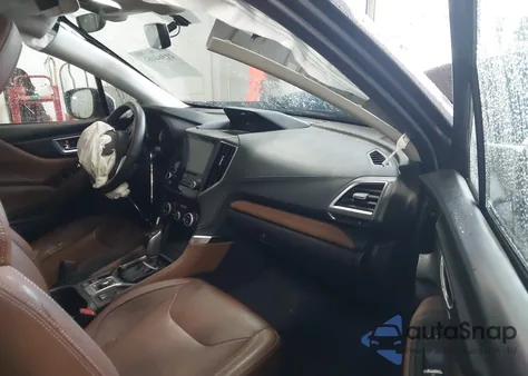 2021 Subaru Forester Touring z USA, uszkodzony, nr VIN JF2SKAXC8MH500831